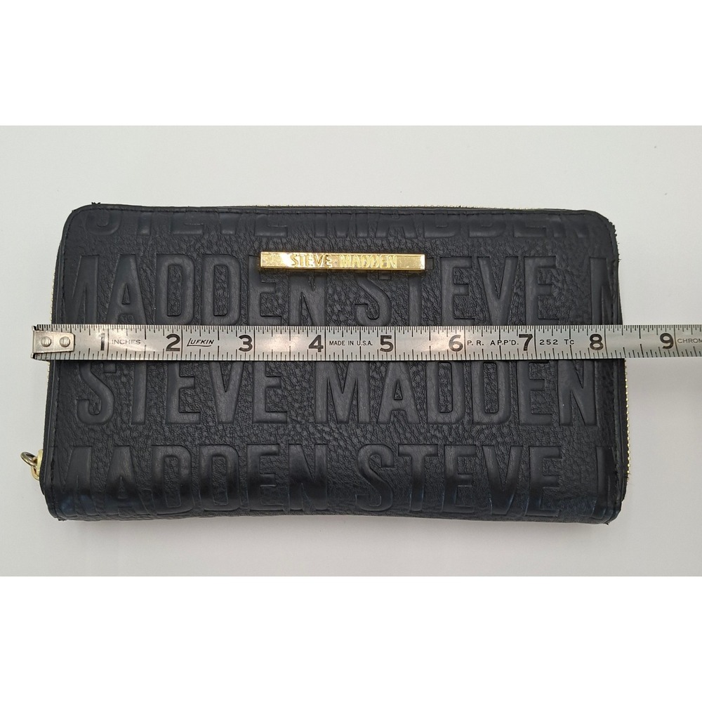Steve Madden Black Embossed Logo Zip Around Wallet Gold Hardware Faux Leather - Picture 6 of 8